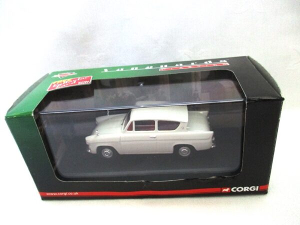 VANGUARDS FORD ANGLIA