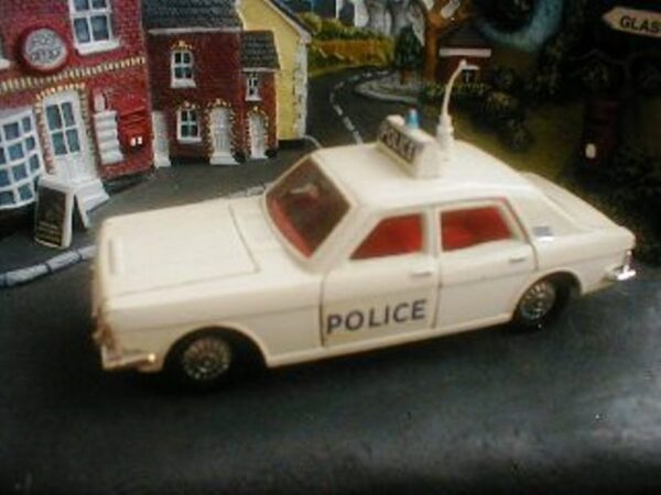 DINKY FORD ZODIAC MK 1V POLICE